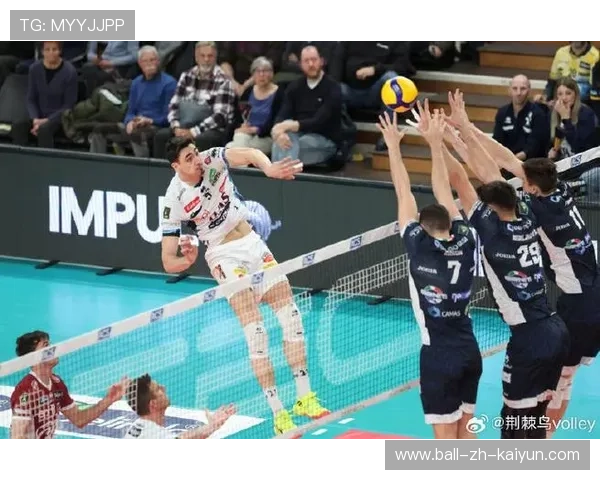 男排赛前战术演练紧凑，发球质量得到强化