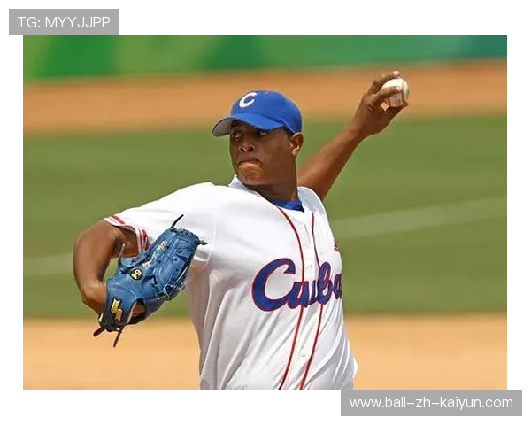 棒球投手火球突破极限速度，观众惊呼不断